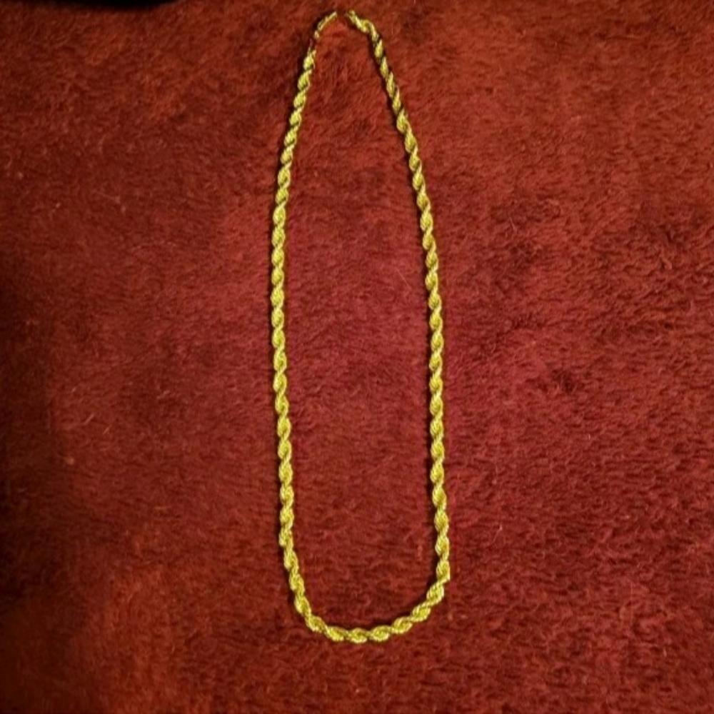 14K Gold over 925 sterling silver diamond cut rope chain necklace. 20" necklace.